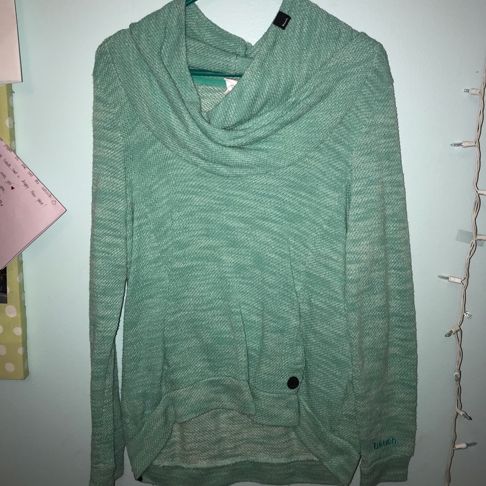 long sleeve sweater with loose turtleneck